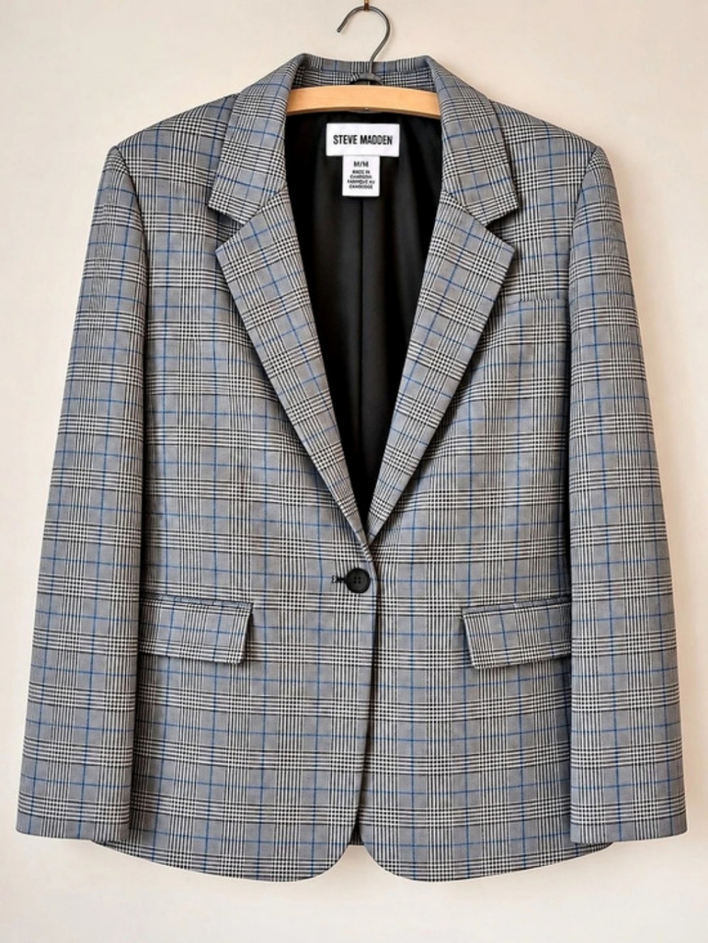 Steven Madden Oversized Plaid Blazer Size Medium Like New